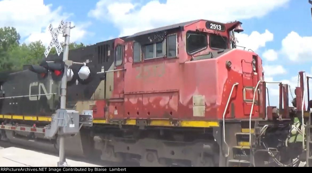 CN 2513